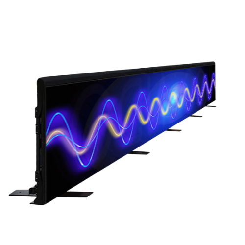 Langes, horizontales LED-Display zur Miete oder zum Kauf; der Bildschirm zeigt blaue und gelbe Wellenmuster auf schwarzem Hintergrund und steht auf kleinen Standfüßen. Das Display ist leicht schräg aufgenommen.